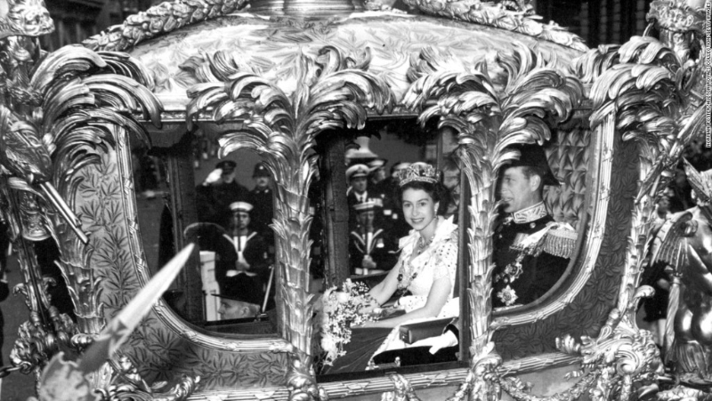 伊利沙伯二世加冕儀式。網上圖片