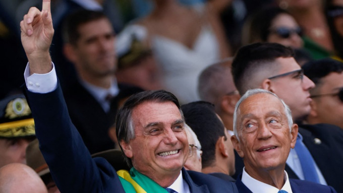 博爾索納羅宣布巴西全國為英女逝世哀悼三天。路透社圖片