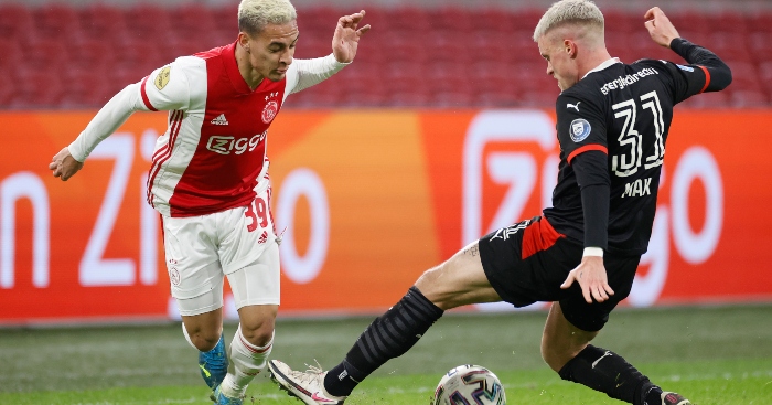3 Antony-Ajax-PSV-Nutmeg