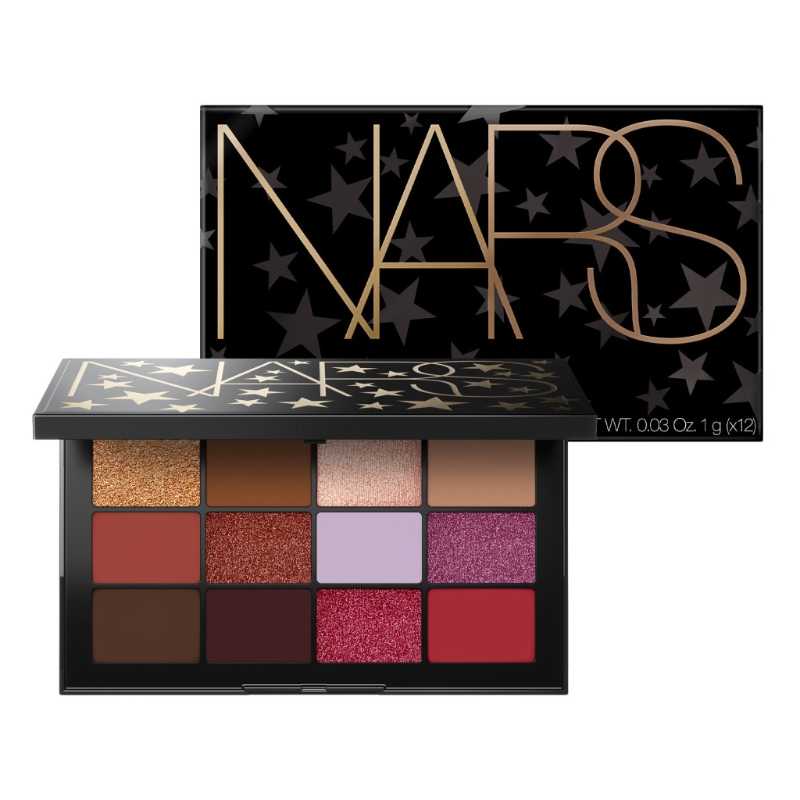 Nars Stargaze Eyeshadow Palette眼影组合/$520，高度显色，由浓郁哑致质感、细致珠光、柔滑绮光丝绒以至夺目闪粉，一应俱备。