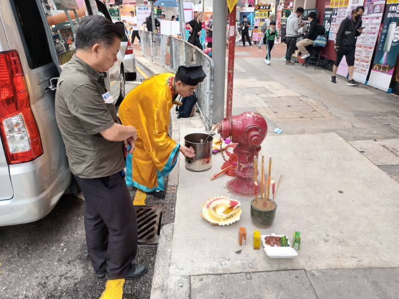 路祭以道教形式进行。