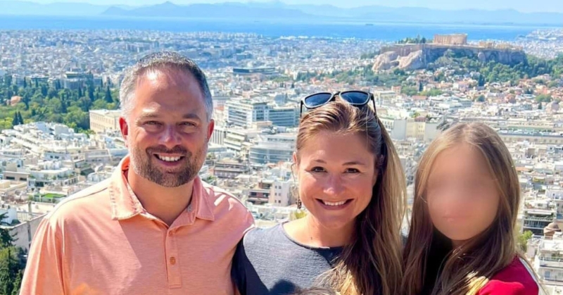 沃恩(中)近日与丈夫和孩子赴意国度假,讵料天人永隔 沃恩(中)近日与丈夫和孩子赴意国度假,讵料天人永隔