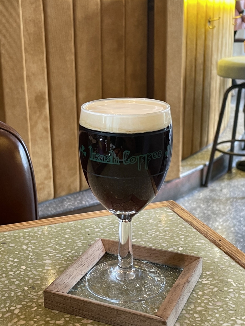 记者推介Modern Irish Coffee（$148）特意选用带果香及经烘焙的咖啡豆，加入威士忌及鲜奶油，充满咖啡香及酒香而又不会互抢风味。