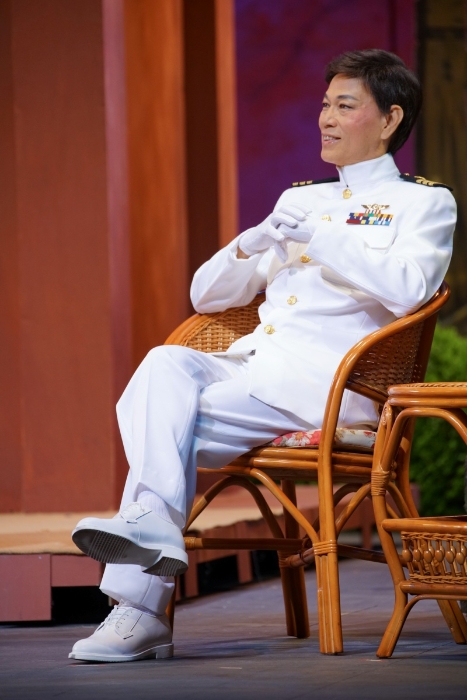 罗家英多年前慕名前往澳门,欣赏名伶红线女与马师曾、薛觉先合演的《蝴蝶夫人》已萌生念头,花旦人选非汪明荃莫属 罗家英多年前慕名前往澳门,欣赏名伶红线女与马师曾、薛觉先合演的《蝴蝶夫人》已萌生念头,花旦人选非汪明荃莫属