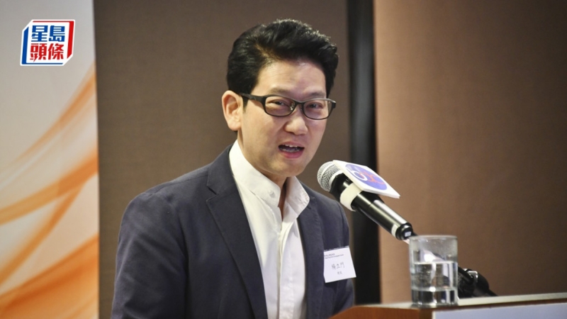 前政务官杨立门形容近日曝光的民政专员欢送宴,有趋向个人崇拜成份。资料图片 前政务官杨立门形容近日曝光的民政专员欢送宴,有趋向个人崇拜成份。资料图片