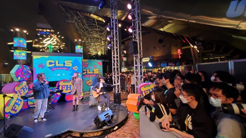 旺角朗豪坊将由9月21日至10月23日于4楼及13楼设巨型月亮打卡装置,而于9月29日中秋节晚举行Moonlight Party,将于4楼及13楼举行一连两场的免费音乐表演,并于当日13楼派发免费酒吧饮品及应节灯笼。 (L) 旺角朗豪坊将由9月21日至10月23日于4楼及13楼设巨型月亮打卡装置,而于9月29日中秋节晚举行Moonlight Party,将于4楼及13楼举行一连两场的免费音乐表演,并于当日13楼派发免费酒吧饮品及应节灯笼。 (L)