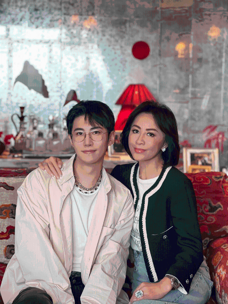 内地珠宝设计师龙梓嘉11日在小红书分享刘嘉玲家宴的照片。 内地珠宝设计师龙梓嘉11日在小红书分享刘嘉玲家宴的照片。