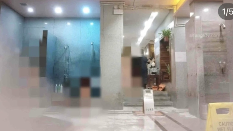 沈阳一洗浴店被偷拍,影片遭上传网络。 沈阳一洗浴店被偷拍,影片遭上传网络。