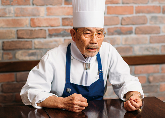 洼田好直是日本闻名的厨师。 洼田好直是日本闻名的厨师。