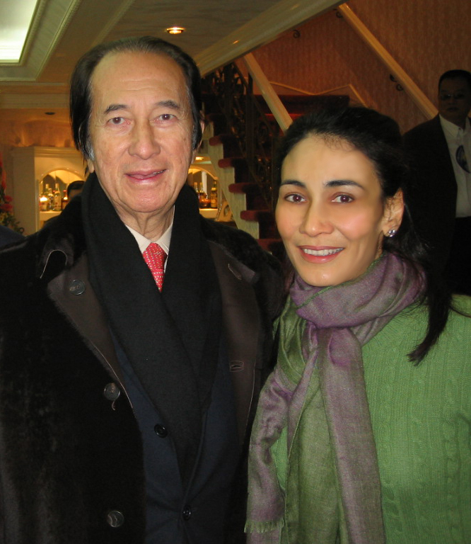 赌王大房二女何超贤 赌王大房二女何超贤