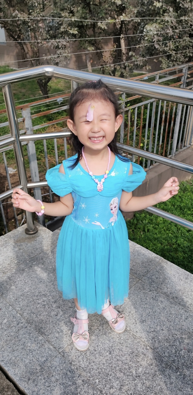 上海4岁半女童黄元芯走失