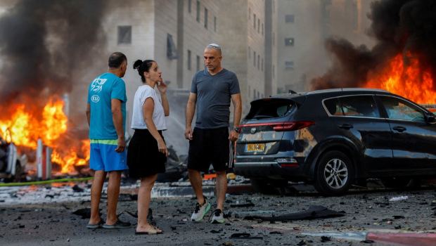 以色列被巴勒斯坦武装组织的火箭弹袭击。