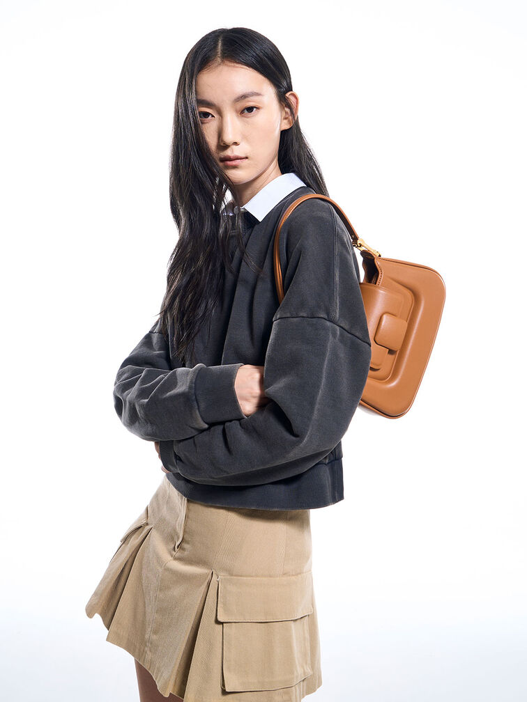 Koa方釦手袋、$669、Charles & Keith。 Koa方釦手袋、$669、Charles & Keith。