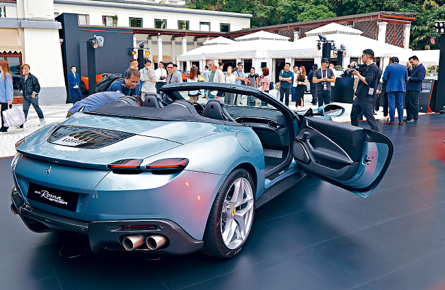 Roma Spider香港售价落实为$3,824,800起,首批大概明年第二季起交付。 Roma Spider香港售价落实为$3,824,800起,首批大概明年第二季起交付。