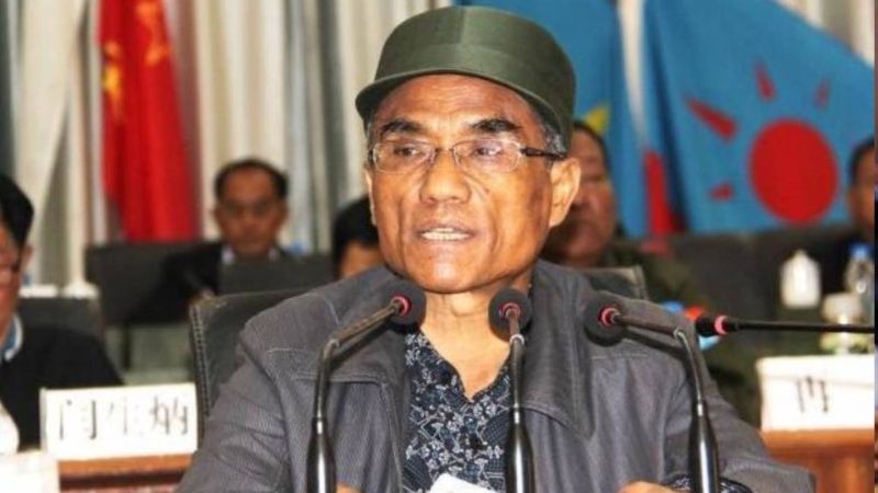 肖明亮1948年出生于云南保山,佤族,毕业于临沧卫生学校。 肖明亮1948年出生于云南保山,佤族,毕业于临沧卫生学校。