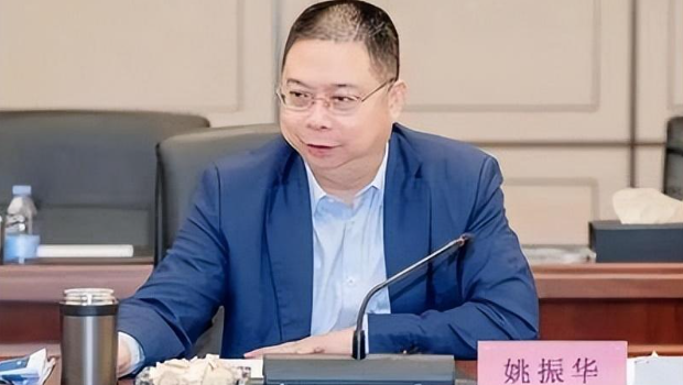 宝能集团董事长姚振华。