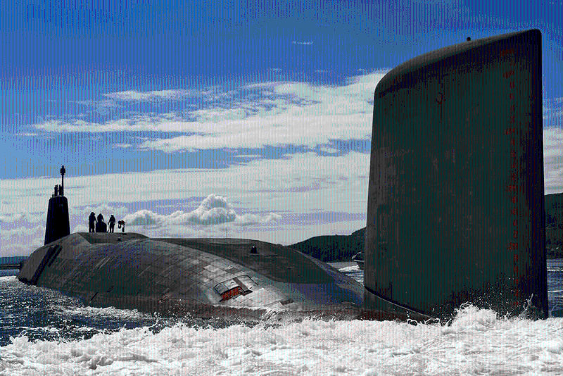 载有“三叉戟2”型导弹的英国海军核潜艇。 英国皇家海军 载有“三叉戟2”型导弹的英国海军核潜艇。 英国皇家海军