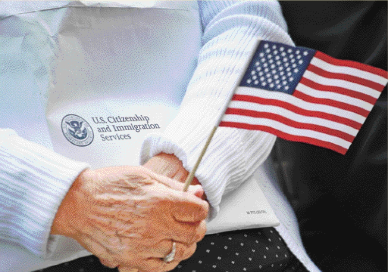 一项最新民意调查显示,逾6成受访选民认为“美国梦”已遥不可及,分析指结果反映民众对前景悲观,不相信任何人只要努力都能成功。 资料图片 一项最新民意调查显示,逾6成受访选民认为“美国梦”已遥不可及,分析指结果反映民众对前景悲观,不相信任何人只要努力都能成功。 资料图片