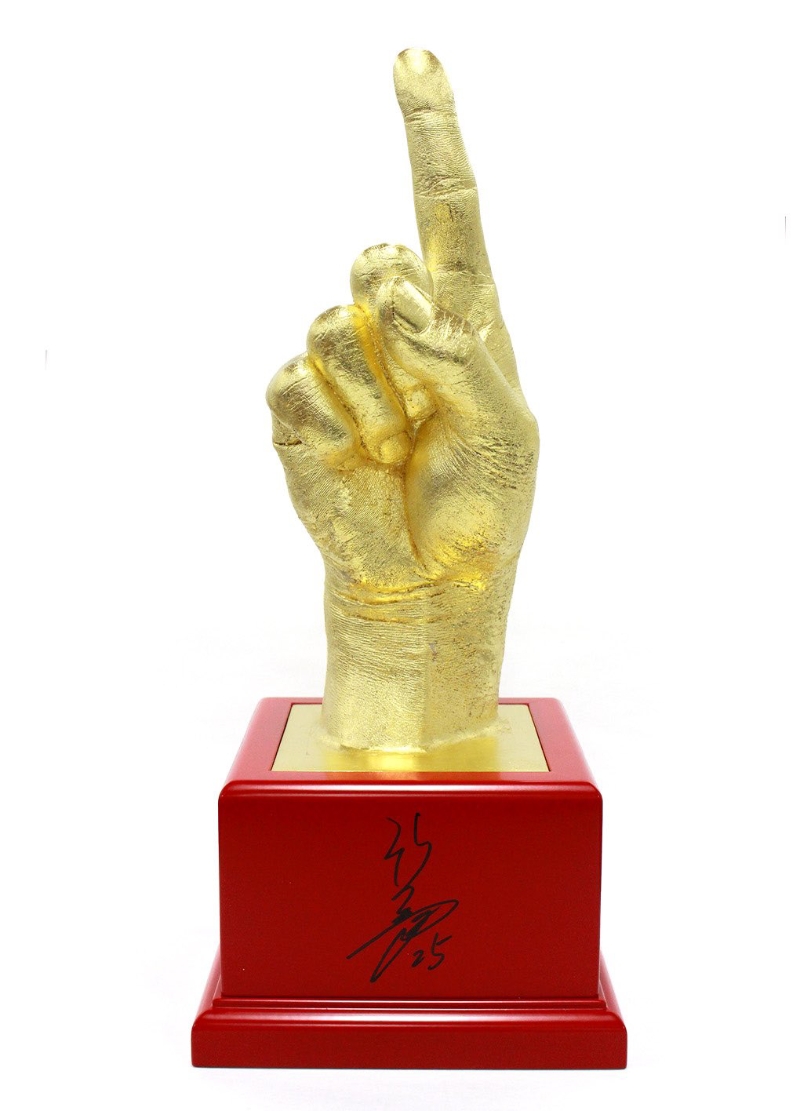 IRON FACTORY IKEDA尚有其他精美的产品。 (X@IRON FACTORY IKEDA) IRON FACTORY IKEDA尚有其他精美的产品。 (X@IRON FACTORY IKEDA)