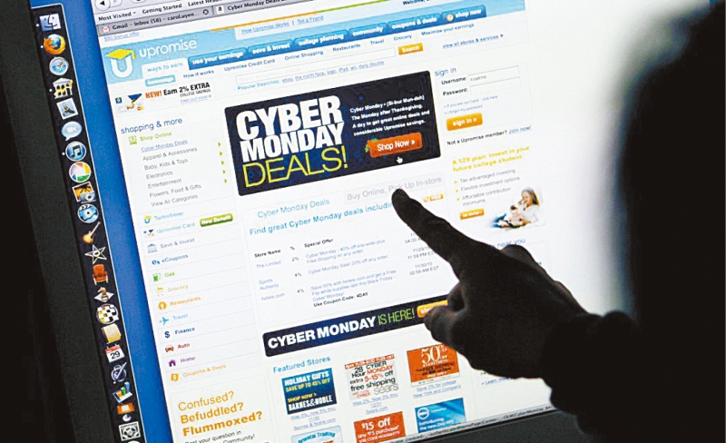 数据分析机构表示,“网购星期一”的营业额可能达到124亿元,比去年增加超过5.4%。 美联社 数据分析机构表示,“网购星期一”的营业额可能达到124亿元,比去年增加超过5.4%。 美联社