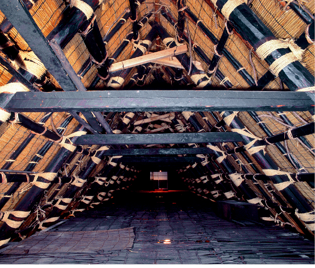 一众合掌屋主要使用结绳及柱子作为支撑,没有使用钉子。 一众合掌屋主要使用结绳及柱子作为支撑,没有使用钉子。