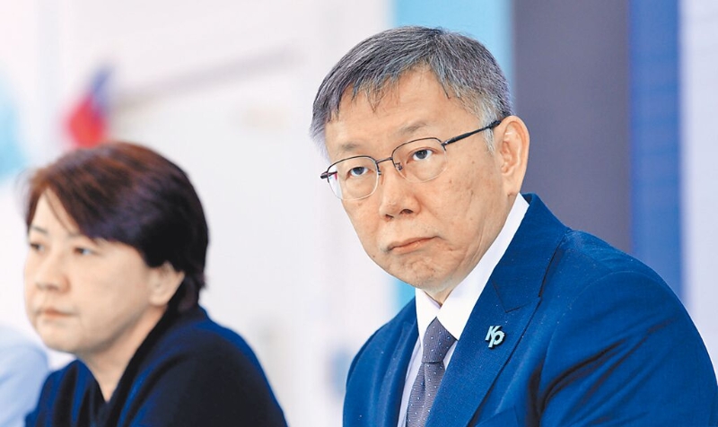 前“立委”郭正亮11日表示,柯文哲到最后会不会喊出一个『我们要全力巩固不分区』,这句话暗示性很重,蓝绿两个候选人都会怕最后这一招」。 前“立委”郭正亮11日表示,柯文哲到最后会不会喊出一个『我们要全力巩固不分区』,这句话暗示性很重,蓝绿两个候选人都会怕最后这一招」。