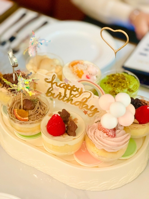 网民被收天价切饼费经过,“要逐个cupcake收费。” 网民被收天价切饼费经过,“要逐个cupcake收费。”