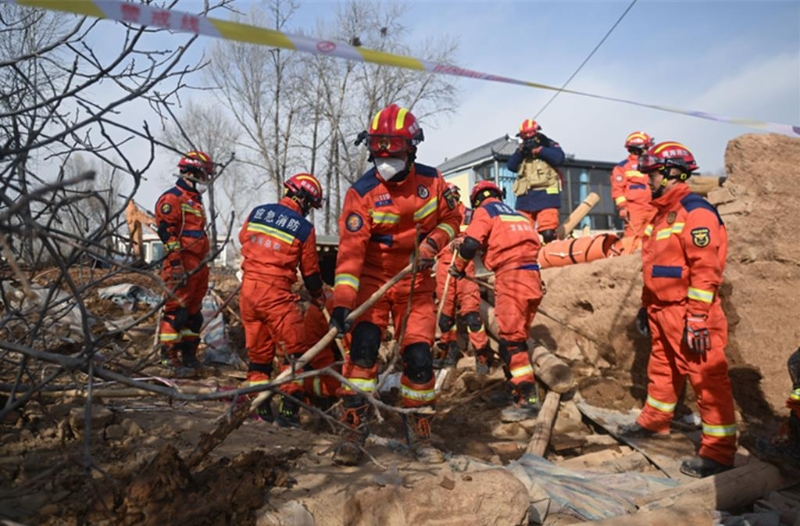 甘肃积石山地震已致135人遇难，凌晨发生4.1级余震