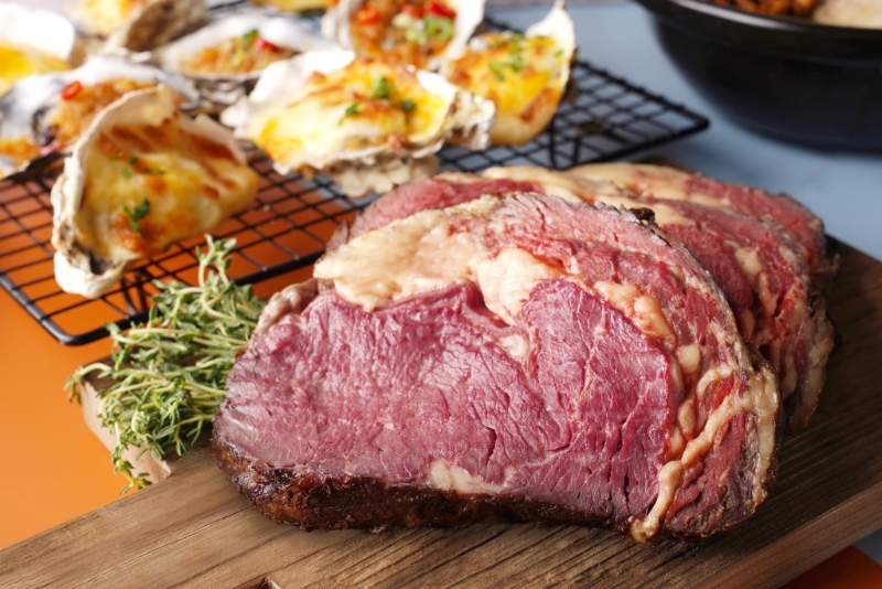 8度海逸酒店8度餐厅—海鲜狂欢飨宴自助晚餐——烧牛肉 8度海逸酒店8度餐厅—海鲜狂欢飨宴自助晚餐——烧牛肉