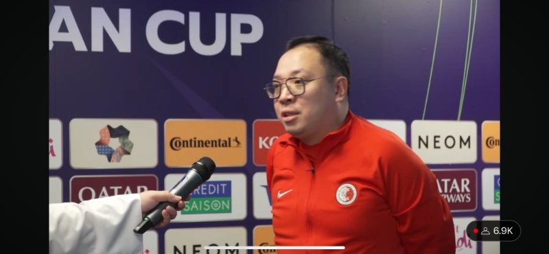 香港电竞代表队教练赛事前接受访问。 香港电竞代表队教练赛事前接受访问。