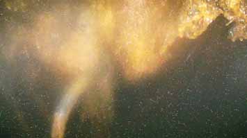 控制棒驱动机构(CRD)外壳顶部碎片。 TEPCO 控制棒驱动机构(CRD)外壳顶部碎片。 TEPCO