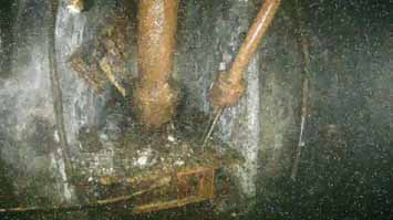 控制棒驱动机构(CRD)碎片。 TEPCO 控制棒驱动机构(CRD)碎片。 TEPCO