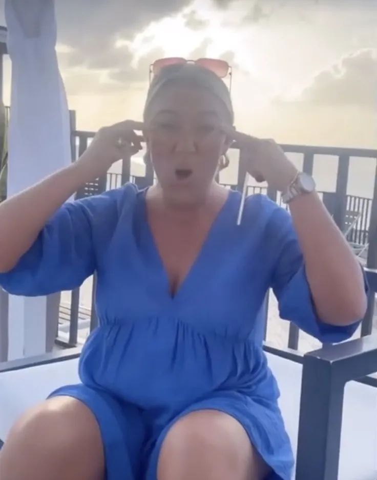 英航乘务员 英航乘务员