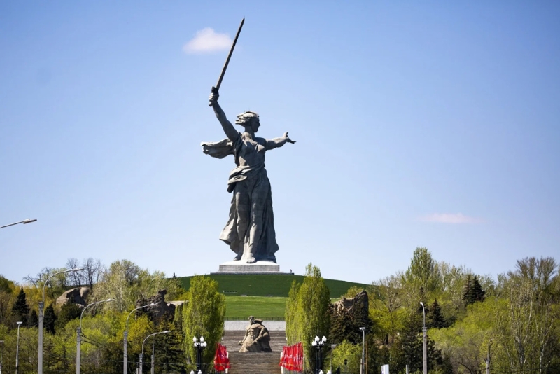 祖国母亲在召唤 祖国母亲在召唤