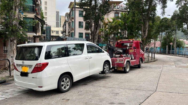 警方已将有关车辆扣查作进一步检验 警方已将有关车辆扣查作进一步检验