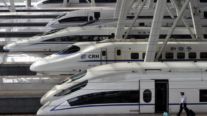 高铁部分线路车费加价。 高铁部分线路车费加价。