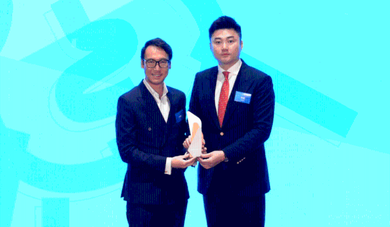 展览集团主席王学谱、星岛新闻集团行政总裁兼社长蔡晋 展览集团主席王学谱、星岛新闻集团行政总裁兼社长蔡晋