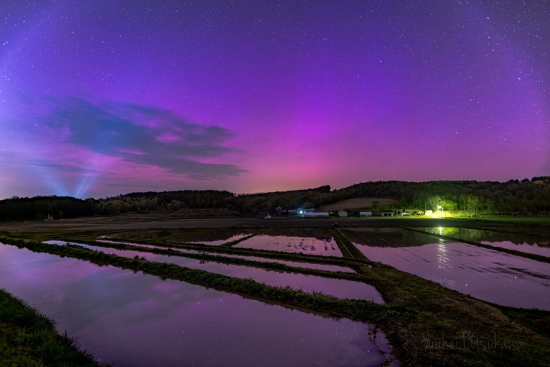 北海道出现低纬度极光，紫色渲染夜空。X图片