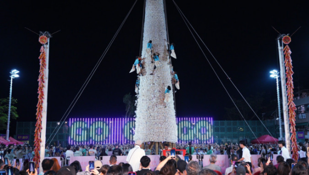 三甲不入仅获“袋袋平安奖” 三甲不入仅获“袋袋平安奖”