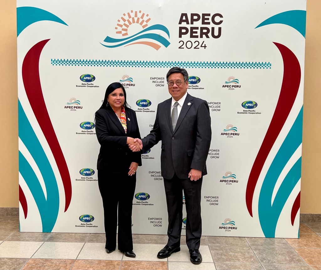 丘应桦今日(17日)与Elizabeth Galdo Marín会面 丘应桦今日(17日)与Elizabeth Galdo Marín会面