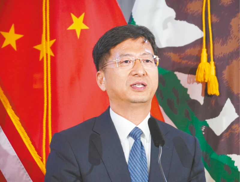 中国驻旧金山总领馆张建敏总领事。
