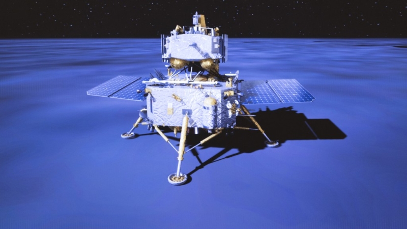 嫦娥六号成功着陆月背。