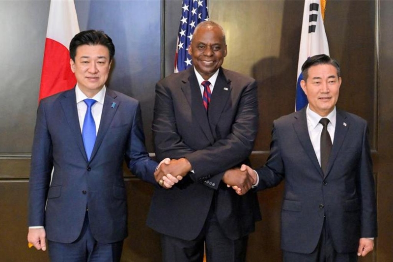 韩国国防部长官申源湜、美国国防部长奥斯汀和日本防卫大臣木原稔