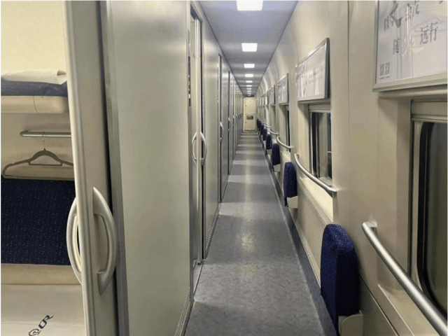 港铁将于下周六(15日)起,高铁逢周五至周一将新增来往香港西九龙站与北京。资料图片 港铁将于下周六(15日)起,高铁逢周五至周一将新增来往香港西九龙站与北京。资料图片