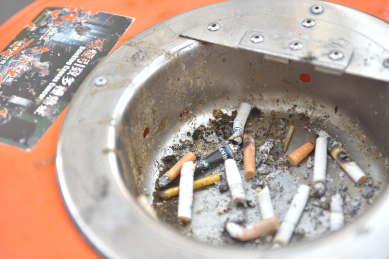 政府订下在2025年将吸烟率降至7.8%的目标。 政府订下在2025年将吸烟率降至7.8%的目标。