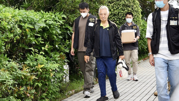 “长洲覆核王”郭卓坚 “长洲覆核王”郭卓坚