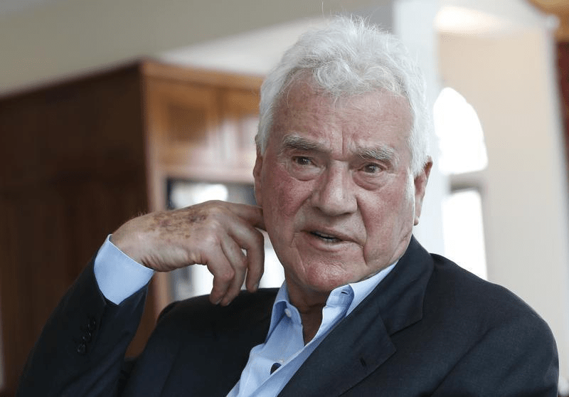 爆出性丑闻,被多人指控涉嫌性侵的91岁亿万富豪史庄纳 爆出性丑闻,被多人指控涉嫌性侵的91岁亿万富豪史庄纳