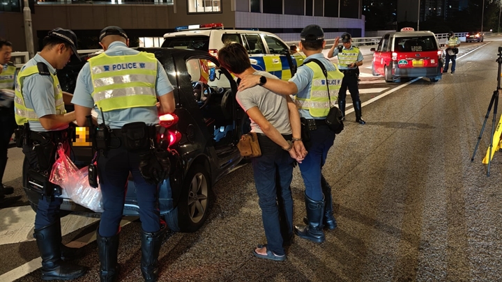 警方新界南打击毒驾酒驾 警方新界南打击毒驾酒驾
