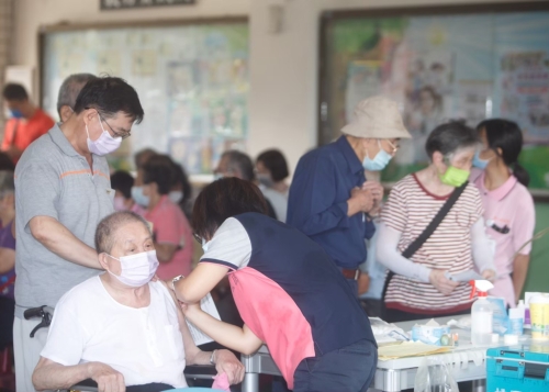 台湾疫情持续升温