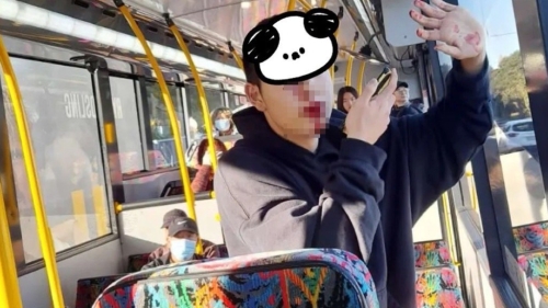 网传中国少年巴士遇袭后的情况。